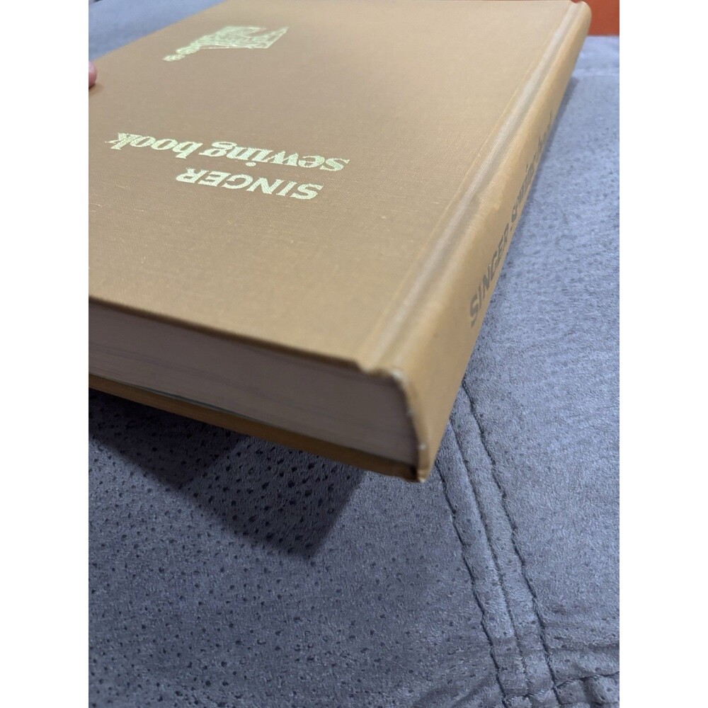 Vintage Singer Sewing Book HB Gladys Cunningham 1969 First Edition 8th Printing - Picture 12 of 14